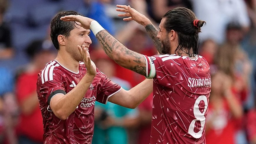 Jeff Bezos, Liverpool'a talip oldu: ABD'li milyarderler İngiliz kulüplerine yöneliyor