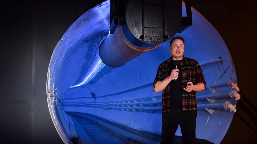 Musk etkisi Lerma’ya yansıdı: SpaceX, güneş tutulması için tarihi Parador’u kapattı